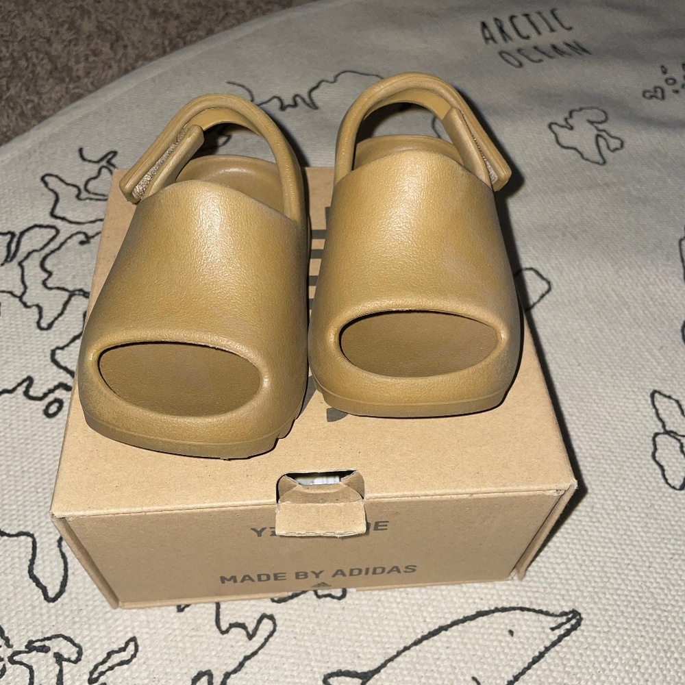 Toddler shoes